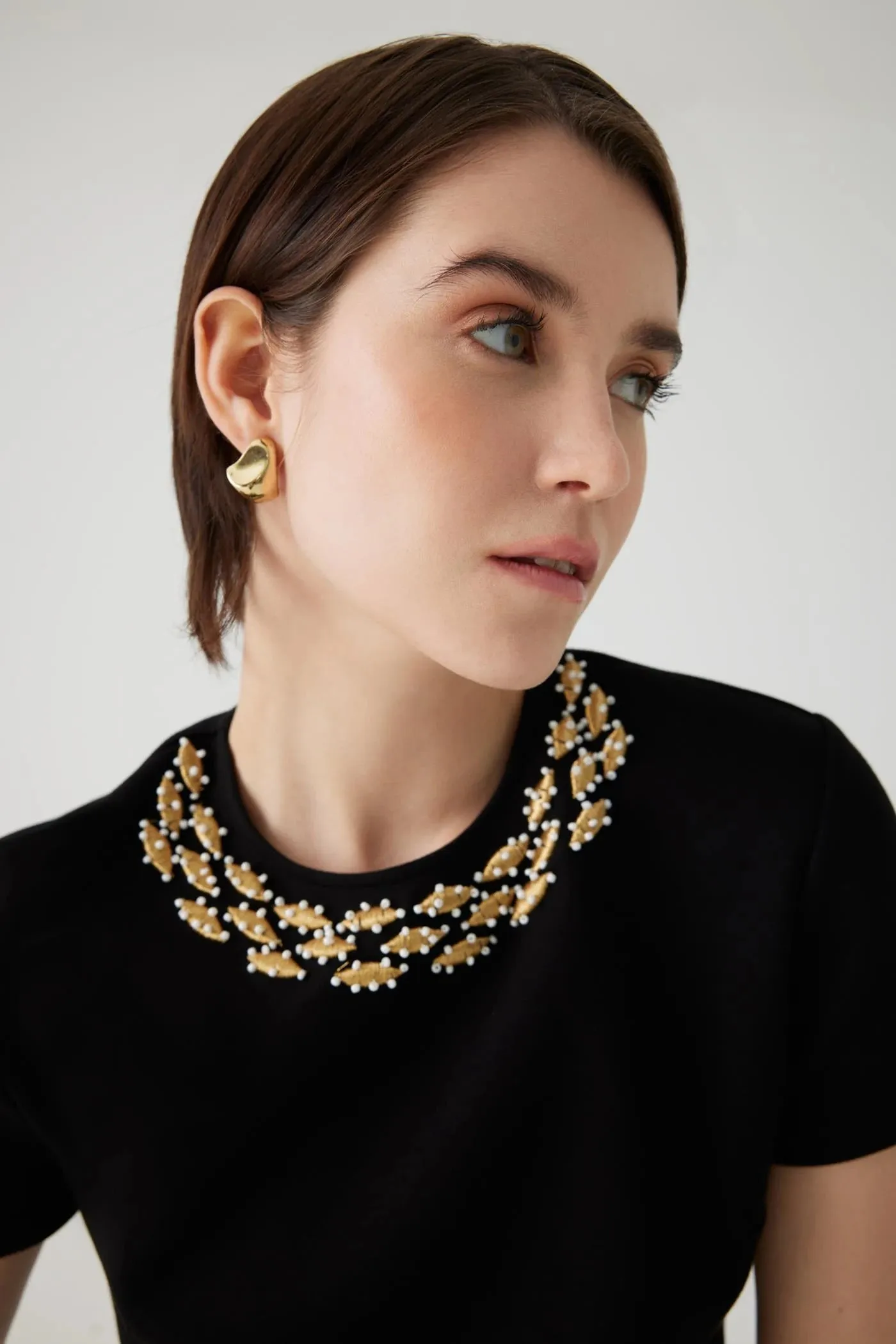 Exquise Abril T-Shirt With Beaded Embellished Neckline
