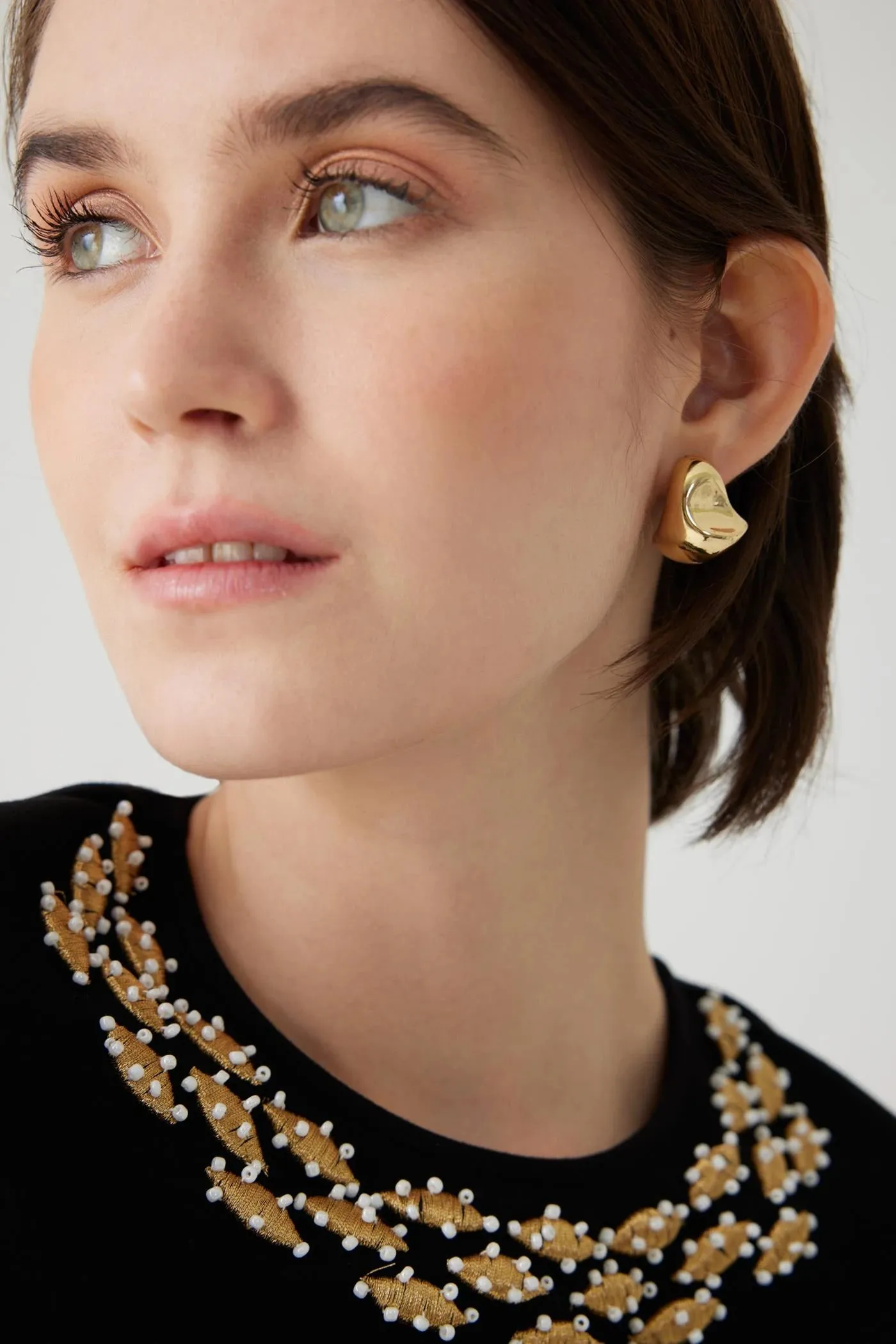 Exquise Abril T-Shirt With Beaded Embellished Neckline