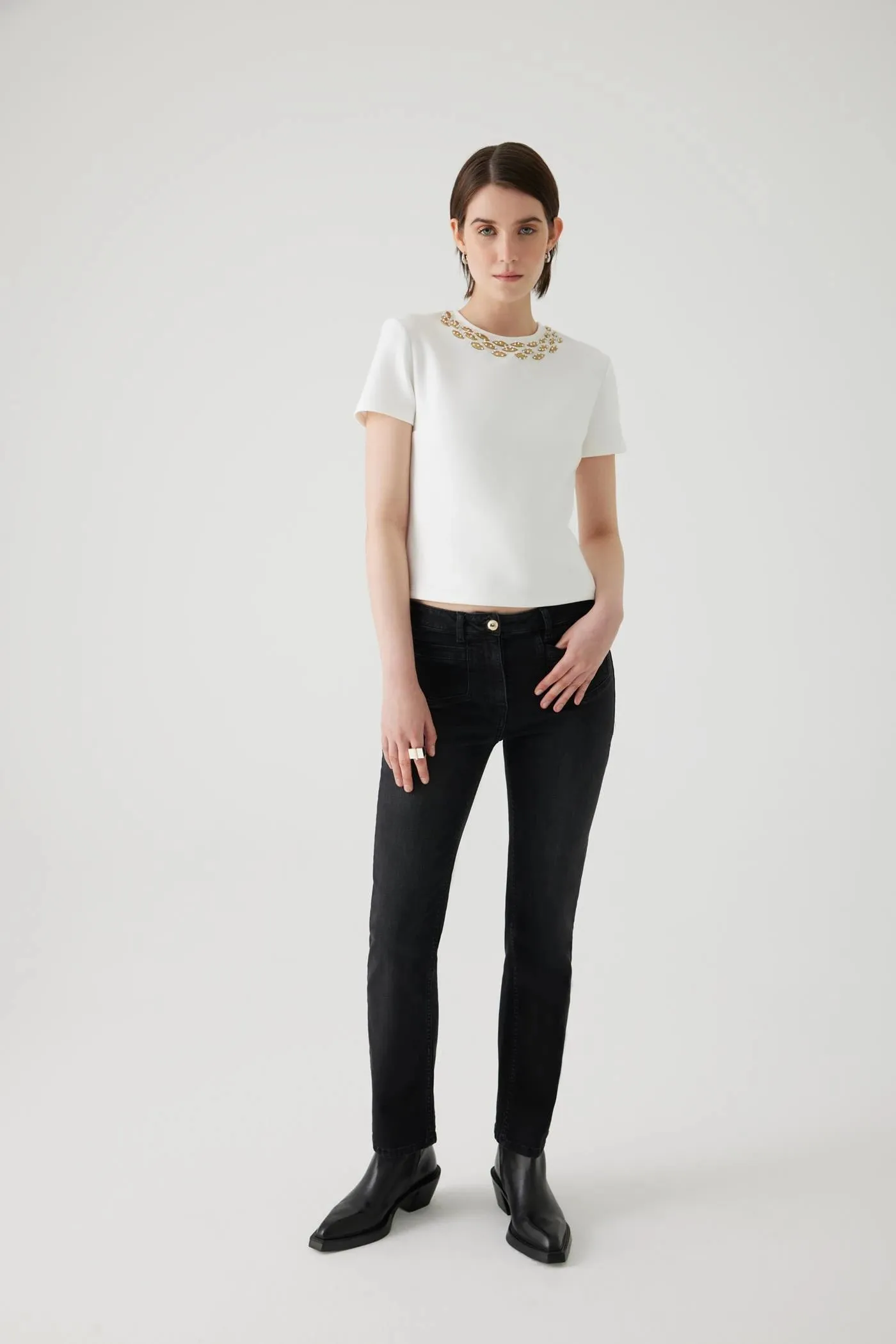Exquise Abril T-Shirt With Beaded Embellished Neckline